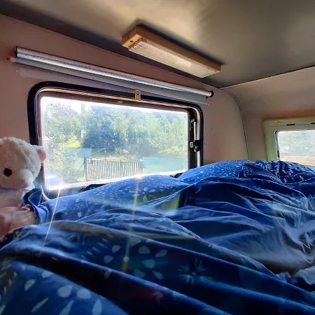 Vintage Camper On The Beach Off The Grid Kemping