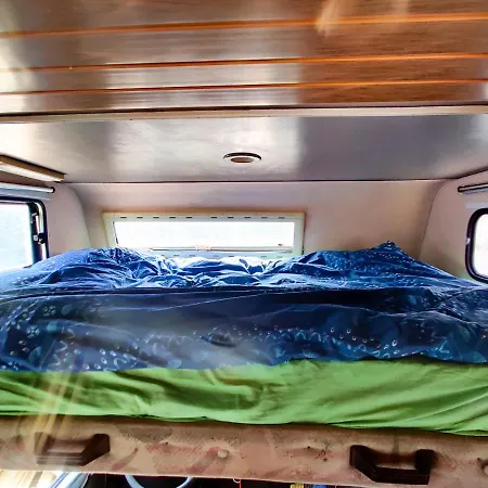 Vintage Camper On The Beach Off The Grid Kemping Vama Veche