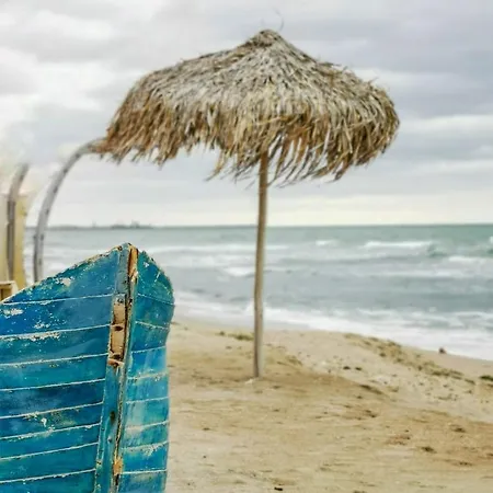 Campsite Vintage Camper On The Beach Off The Grid Vama Veche